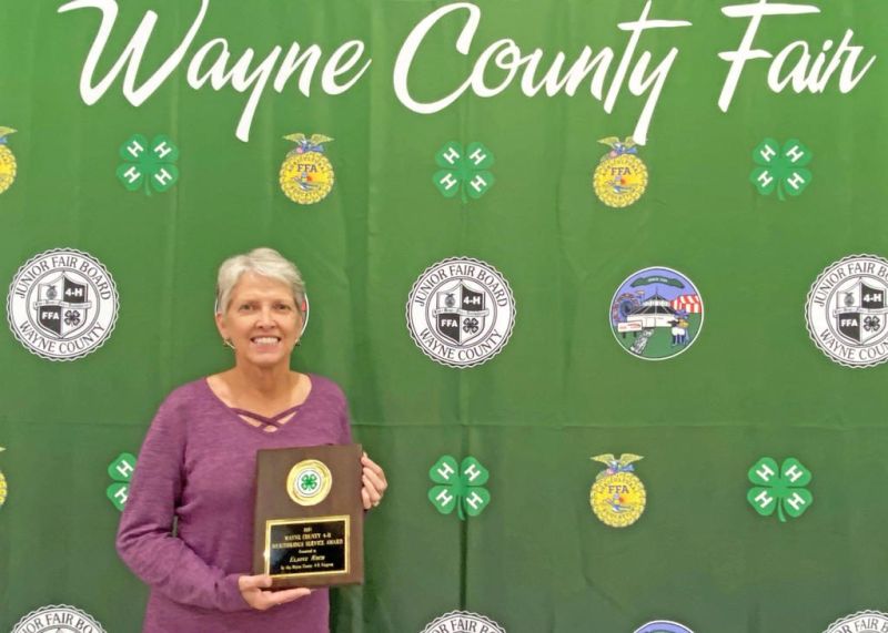 Wayne County 4-H honors youth, volunteers