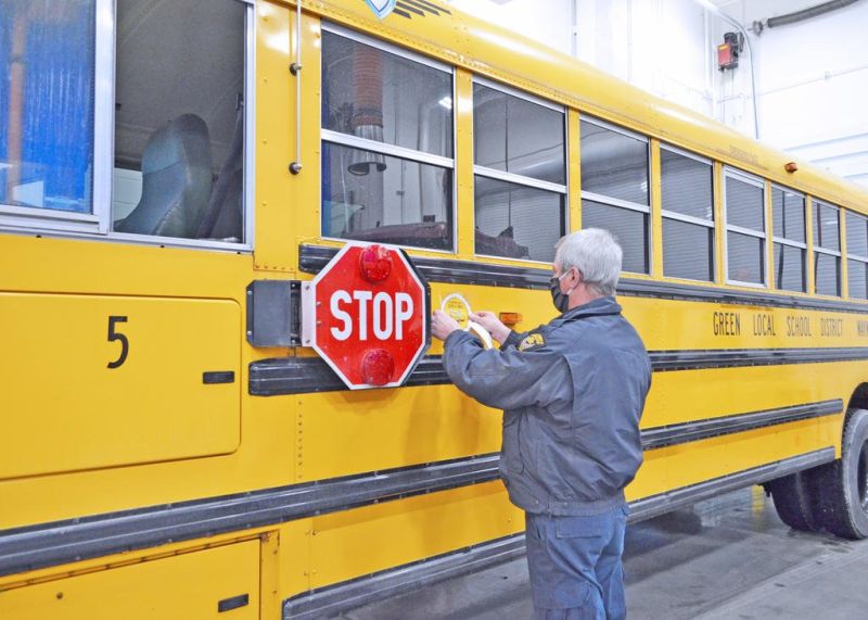 WCSCC diesel tech students service bus fleet