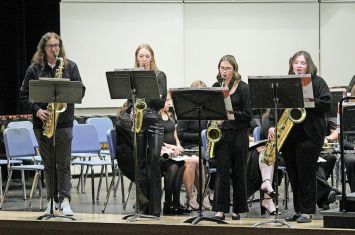 WHHS band lets Christmas shine through music