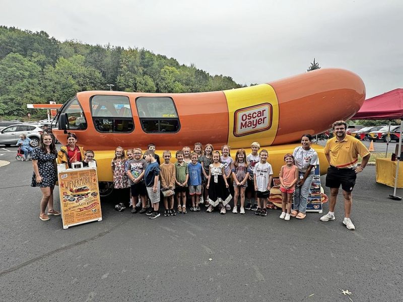 Wienermobile a happy hit as part of Rodhe’s 90th celebration