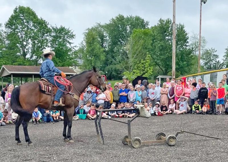 Winesburg goes out west  for Right to Read Week