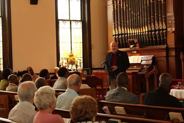Woosters oldest church marks 200 years