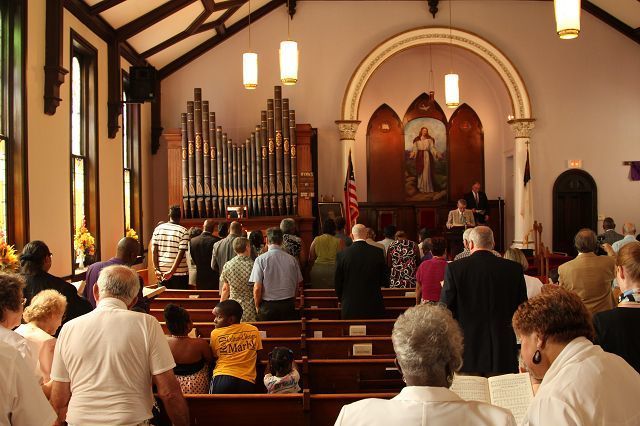 Woosters oldest church marks 200 years
