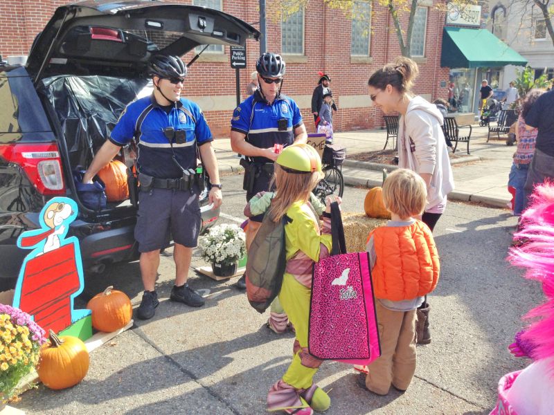 Wootown Treat Trail: A sweet, family-friendly Halloween