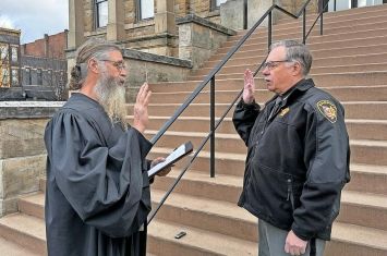 Holmes County trio sworn in to serve 4 years